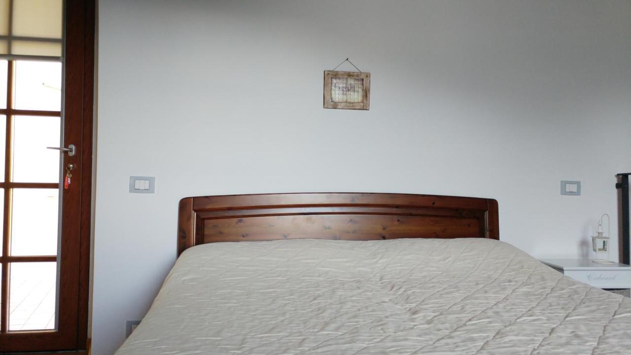 La Casa Delle Fate Villa Cremia Екстериор снимка