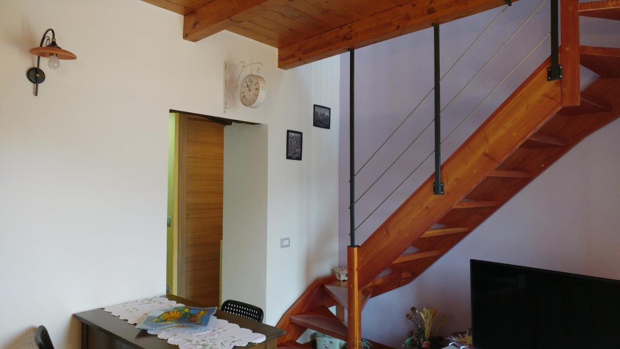 La Casa Delle Fate Villa Cremia Екстериор снимка